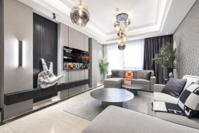 3BR Luxury Escape at Mon Reve I Access to Pool and Gym